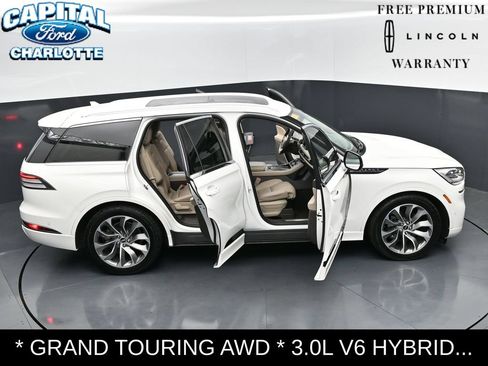 Used 2020 Lincoln Aviator Grand Touring w/ Equipment Group 302A AWD/4WD image 35