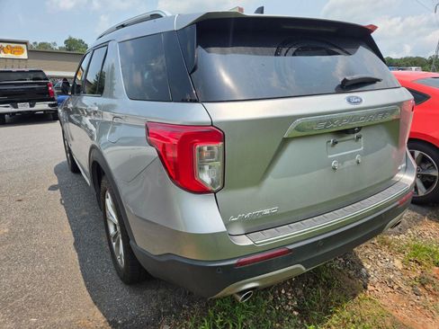 Used 2021 Ford Explorer Limited w/ Equipment Group 301A AWD/4WD image 7
