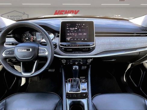 Used 2022 Jeep Compass Latitude image 8