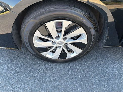 Used 2024 Nissan Altima 2.5 S FWD image 35
