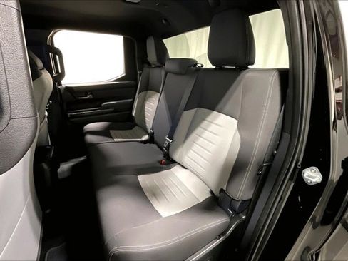 Certified 2024 Toyota Tacoma TRD Off-Road image 27