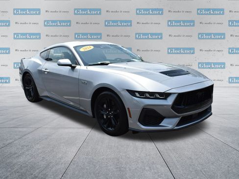 Used 2024 Ford Mustang GT RWD image 3