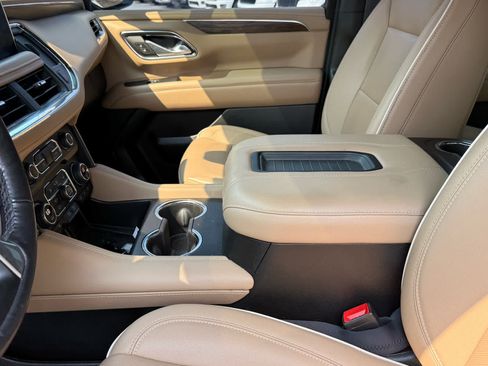 Used 2022 Chevrolet Tahoe Premier AWD/4WD image 22