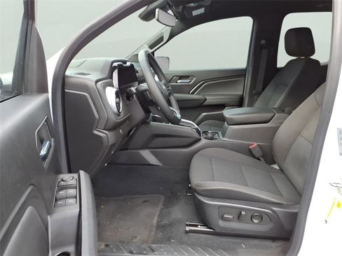 Used 2023 Chevrolet Colorado LT w/ LT Convenience Package II image 15