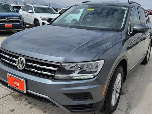 Used 2018 Volkswagen Tiguan SE FWD image 3