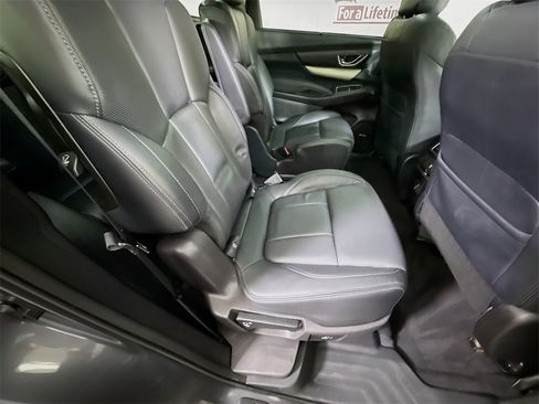 Certified 2022 Subaru Ascent Limited w/ Technology Package image 35