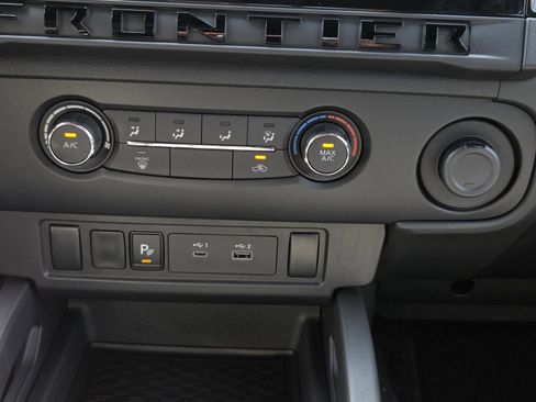 New 2027 Nissan Frontier SV w/ Tow Package RWD image 22