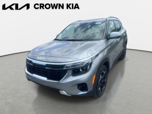 Used 2025 Kia Seltos EX w/ EX Sunroof Package image 2