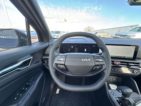 New 2026 Kia Sportage X-Line AWD/4WD image 14