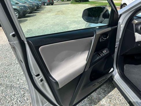 Used 2015 Toyota RAV4 XLE image 7
