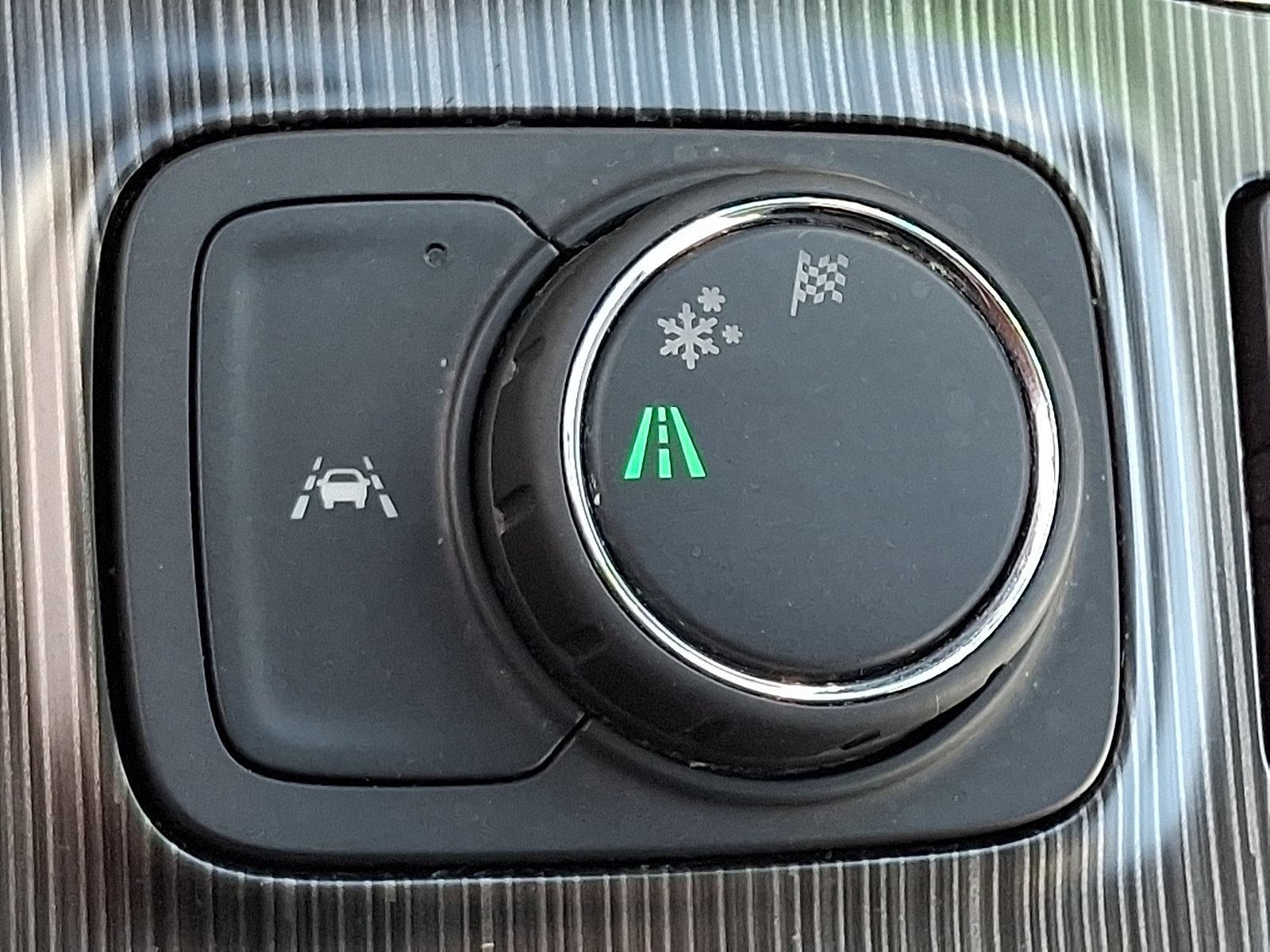 Certified 2023 GMC Acadia SLT w/ Preferred Package FWD image 27