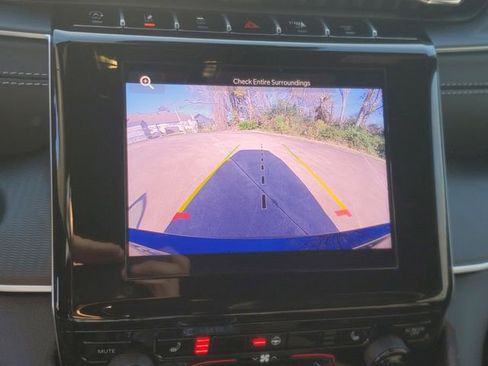 New 2025 Jeep Grand Cherokee L Altitude RWD image 26