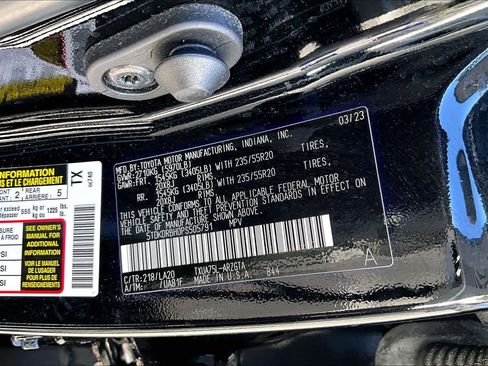 Used 2023 Toyota Highlander Platinum image 37