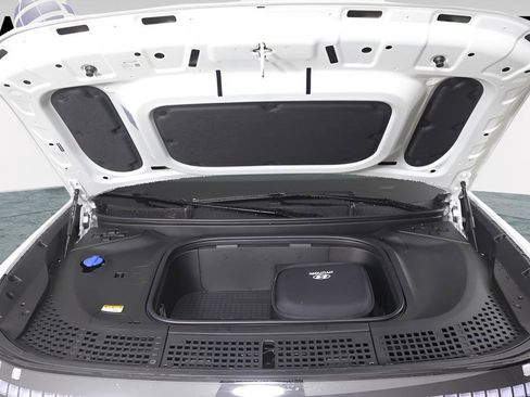 New 2026 Hyundai Ioniq 9 SEL AWD/4WD image 41