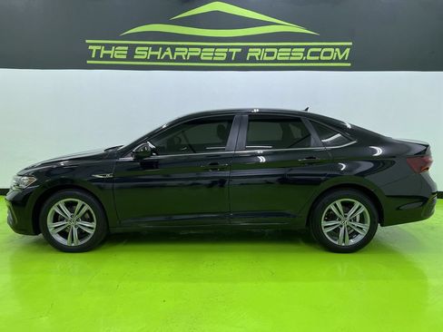 Used 2024 Volkswagen Jetta SE FWD image 6