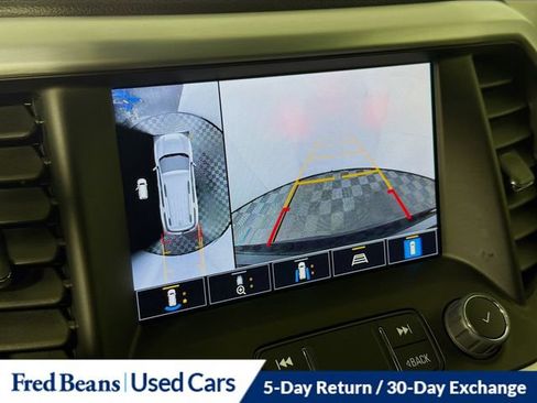 Used 2023 GMC Acadia SLT w/ Technology Package AWD/4WD image 20