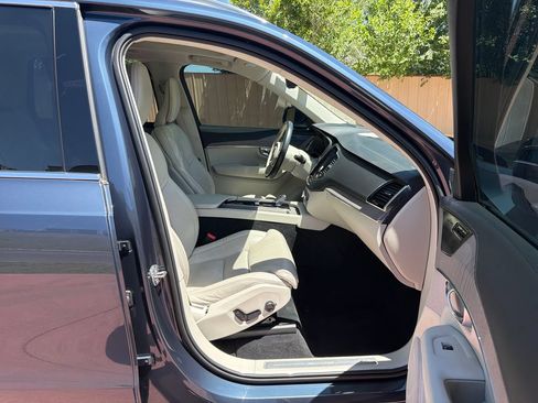 Used 2023 Volvo XC90 T8 Ultimate w/ Lounge Package AWD/4WD image 43