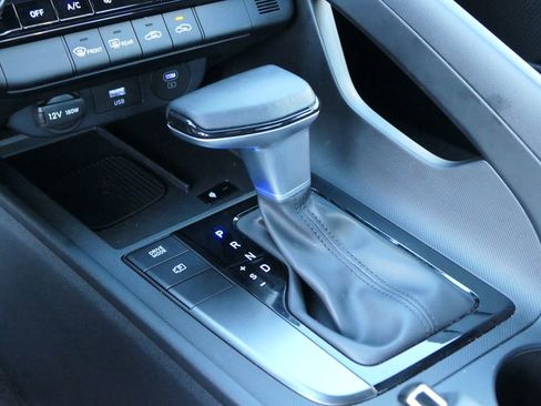 Certified 2025 Hyundai Elantra Sport w/ Cargo Package image 21