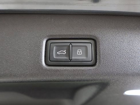 New 2025 Audi Q5 Premium Plus image 14