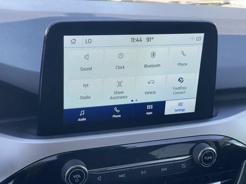 Certified 2022 Ford Escape SEL AWD/4WD image 10