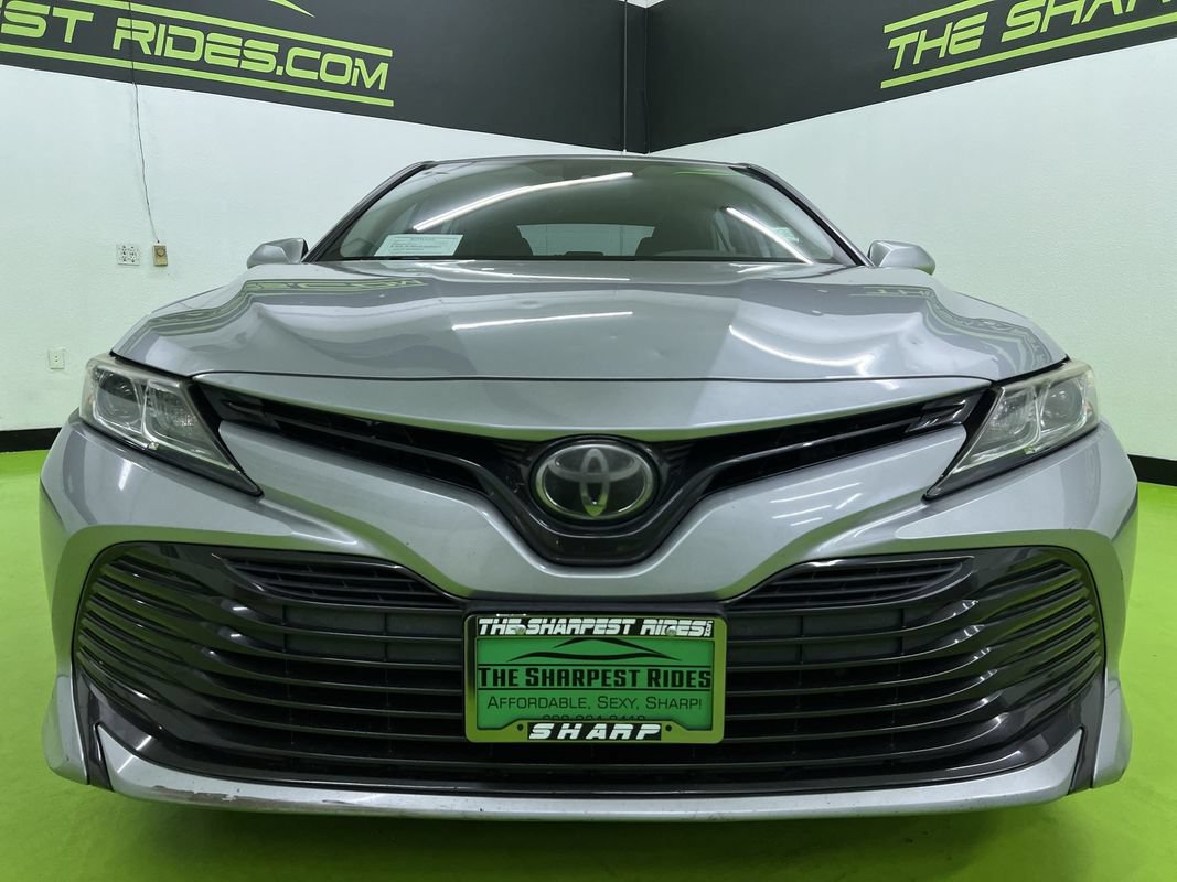 Used 2019 Toyota Camry LE FWD image 3