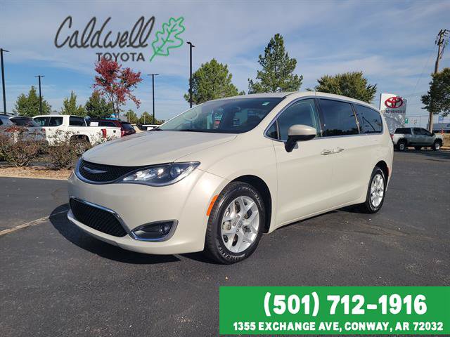 Used 2017 Chrysler Pacifica Touring Plus w/ Tire & Wheel Group FWD image 1