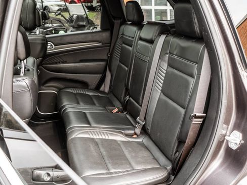 Used 2020 Jeep Grand Cherokee SRT AWD/4WD image 29