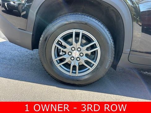 Used 2025 GMC Acadia Elevation image 7