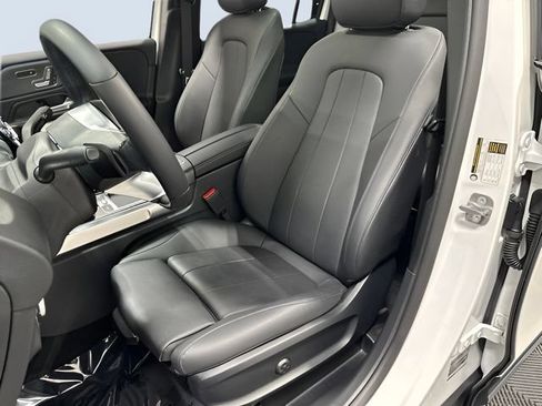 Certified 2024 Mercedes-Benz GLB 250 4MATIC image 29