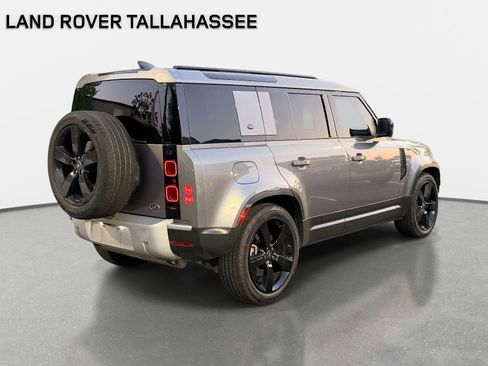 Used 2020 Land Rover Defender 110 HSE AWD/4WD image 6