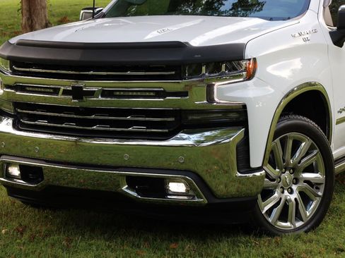 Used 2022 Chevrolet Silverado 1500 LTZ w/ LTZ Premium Package AWD/4WD image 13