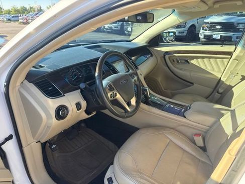 Used 2017 Ford Taurus Limited AWD/4WD image 10