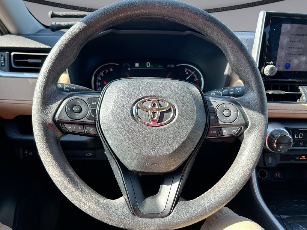 Used 2023 Toyota RAV4 XLE w/ Convenience Package AWD/4WD image 15