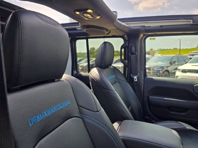 Used 2022 Jeep Wrangler Unlimited Rubicon 4xe w/ Cold Weather Group AWD/4WD image 27
