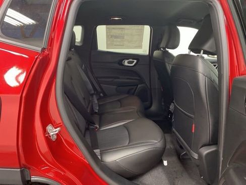 Used 2026 Jeep Compass Trailhawk image 23