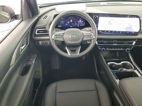 Used 2026 Chevrolet Traverse LT w/ Midnight/Sport Edition FWD image 14