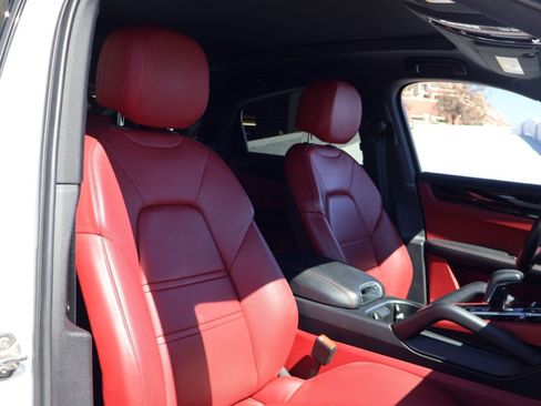 Certified 2023 Porsche Cayenne S w/ Premium Package Plus AWD/4WD image 24