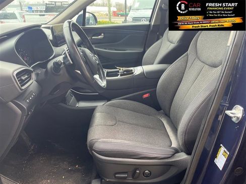 Used 2023 Hyundai Santa Fe SEL image 5
