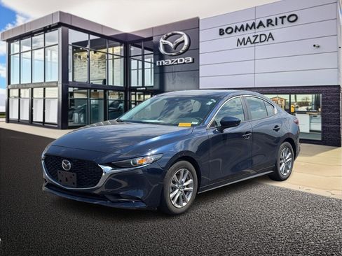 Used 2023 MAZDA MAZDA3 s FWD image 1