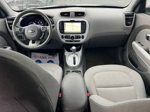 Used 2016 Kia Soul EV FWD image 14