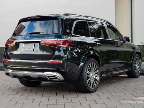 Used 2023 Mercedes-Benz Maybach GLS 600 4MATIC image 3