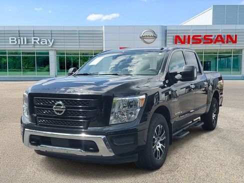 Used 2021 Nissan Titan SV w/ SV Convenience Package AWD/4WD image 2