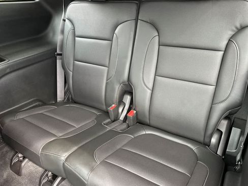 Used 2018 GMC Acadia SLT AWD/4WD image 15