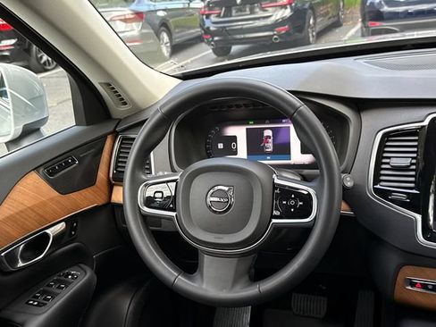 Used 2023 Volvo XC90 B6 Plus w/ Protection Package Premier AWD/4WD image 22