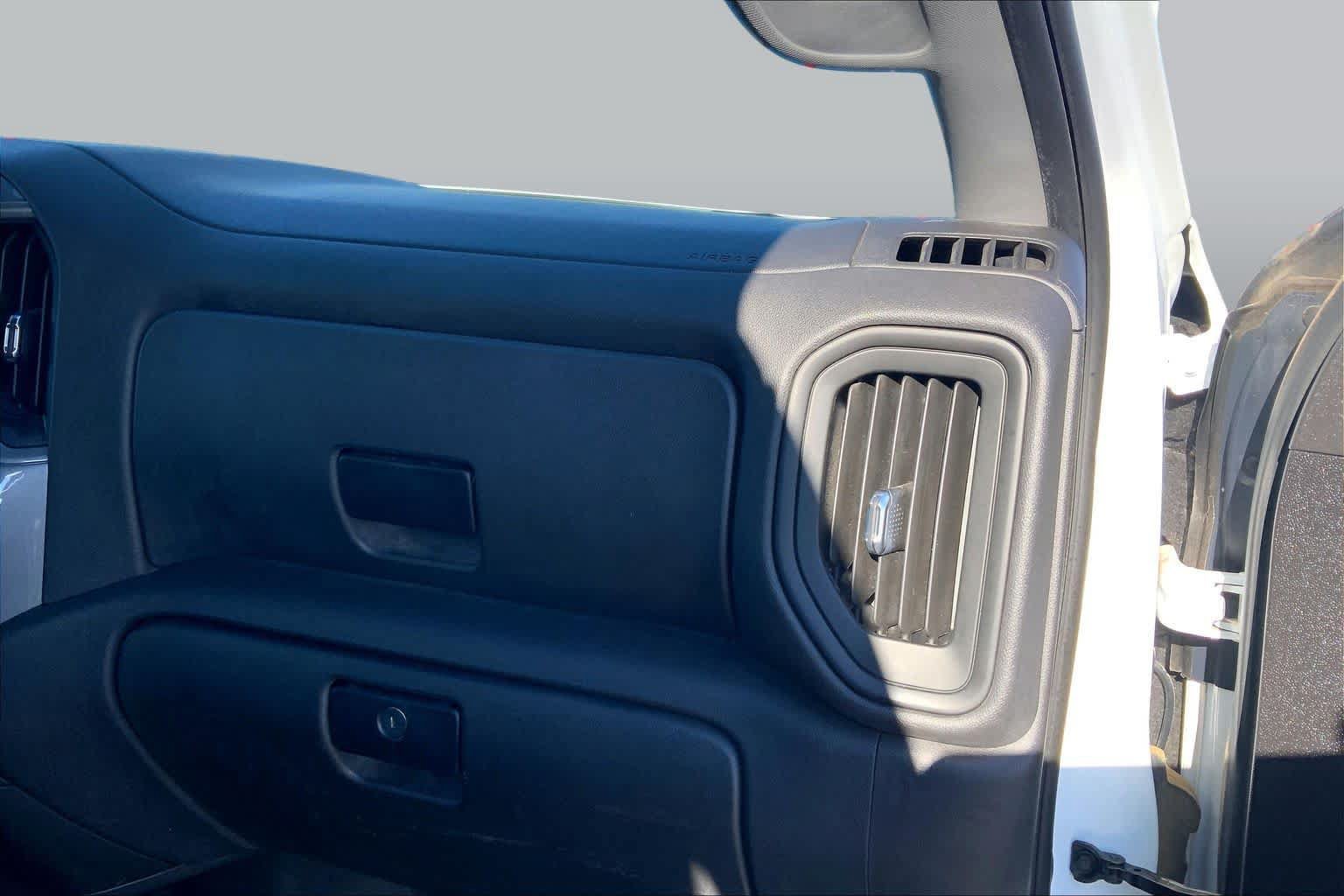 Used 2022 Chevrolet Silverado 1500 Custom AWD/4WD image 19