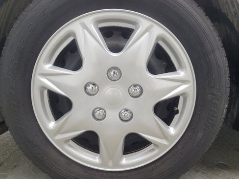 Used 2018 Hyundai Accent SE FWD image 31