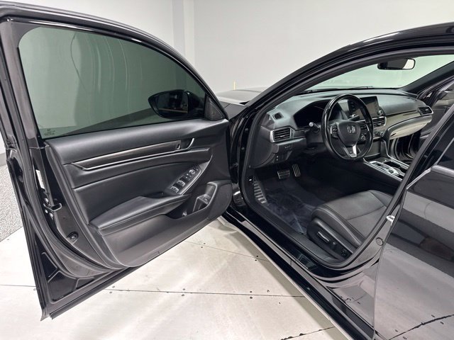 Used 2022 Honda Accord Sport image 10