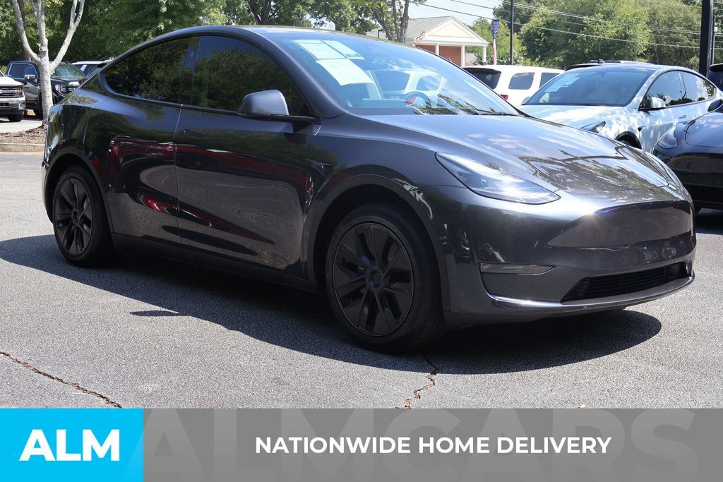 Used 2025 Tesla Model Y Long Range AWD/4WD image 4