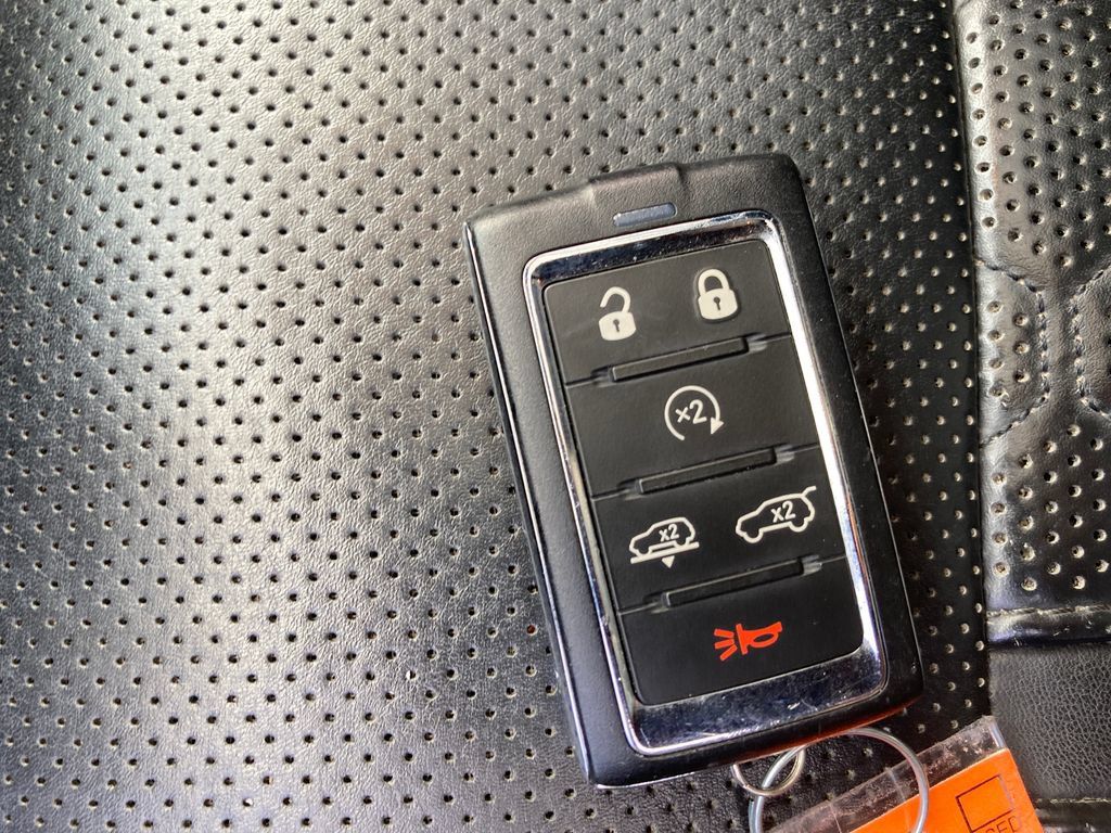 Used 2022 Jeep Grand Wagoneer Series III AWD/4WD image 36