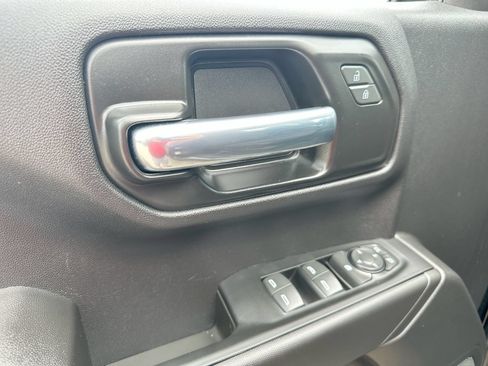 Used 2025 Chevrolet Silverado 1500 Custom AWD/4WD image 13